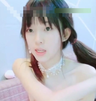 超呆萌光“阴”小妹子刚满18岁瘦瘦身材粉嫩女孩