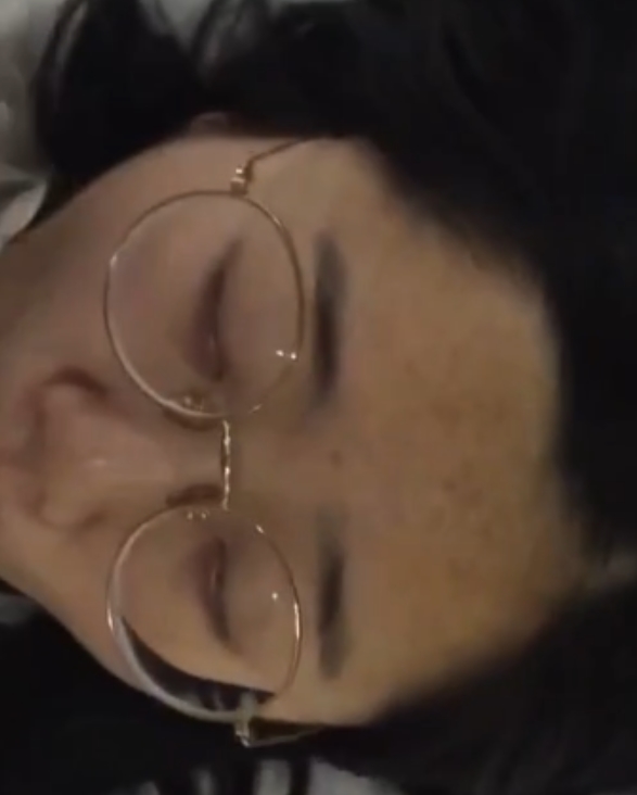 免费下载反差小狗人尽可擦3v+230M，百度云磁力链接齐全评论区热议