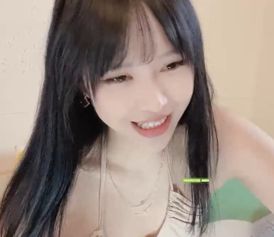 misslee01独家限时分享:15个视频5.66GB,多种风格全收录,百度盘高清收费源码