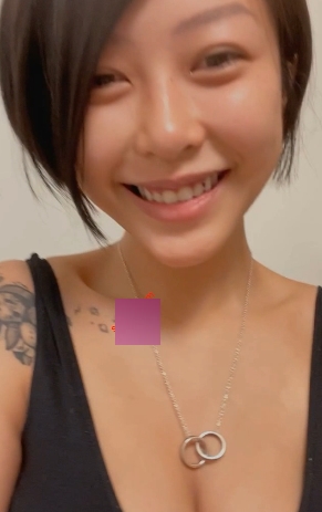 何麦枒:Onlyfans百变美少女视频合集,大小3.01G