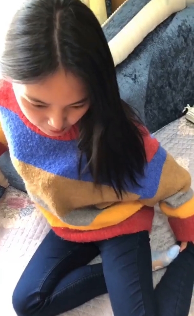 依云姐姐：演技实力+实用生活技巧，老人必备的5.2资源