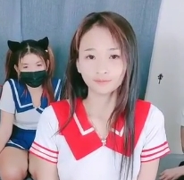 泰国直播之夜:4女1男1人妖,3女首次,视频大小708M