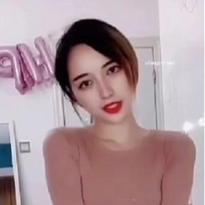 快手热舞福利视频：诗爷170W粉丝主播，34V点击，767MB百度盘