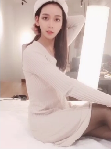 TS女装大佬《李智贤》超美图集，50张照片展现多面魅力