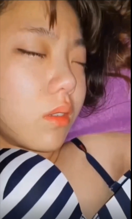 醉奸川大女学生，某处紧1v+128M，百度盘独家视频