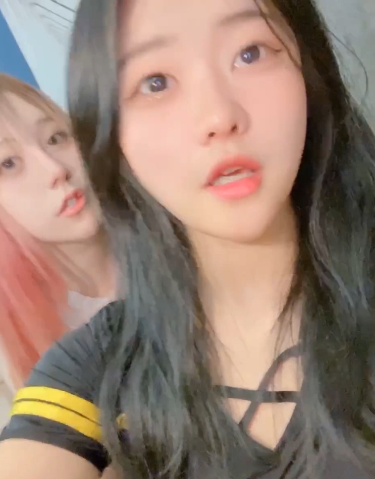 童颜大罩杯miko:百度互动定制,收藏狂潮引爆