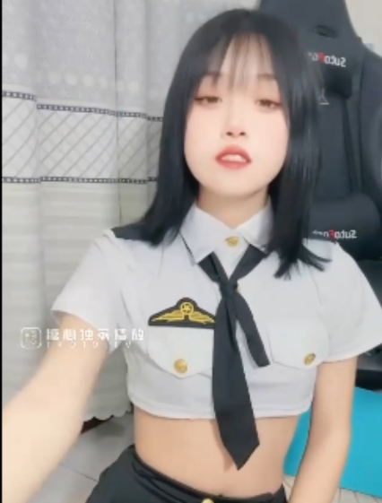 根据您提供的内容,为该商品取一个神探狸狸与小鱼狸狸视频合集,新人发帖,4个视频共627mb,白丝JK、收费解压,妹八重神子、放飞自我诱惑、黑丝魅魔全收录