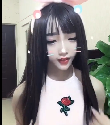 凤凰雅宝:直播唱将的独特魅力42部视频合集