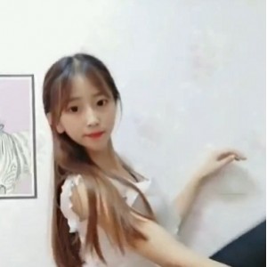 一字马女神奥利圆妹：21W粉丝狂热追捧，441M视频精彩收藏42