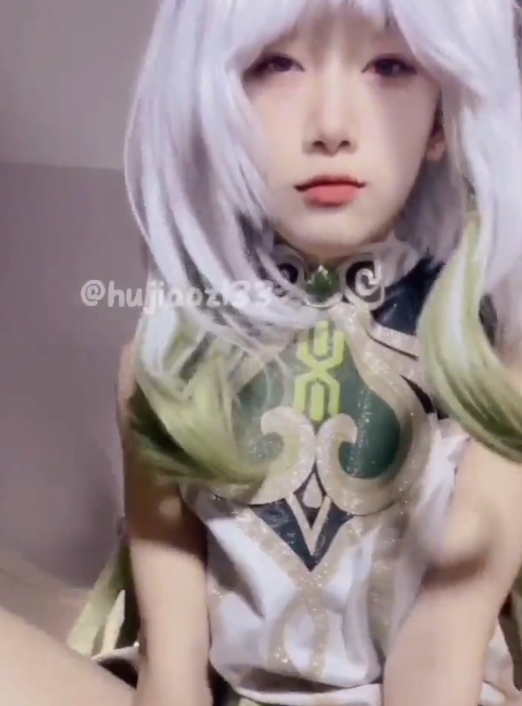 [自行打包]+04年女大学生+胡椒籽33+宿舍脸某处同框自娱自乐+[17V+86P+2.89G][百度盘]