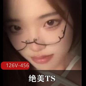 绝美TS甜系御姐短视频下载，闺蜜车衣后花园一起玩，抖音号必追