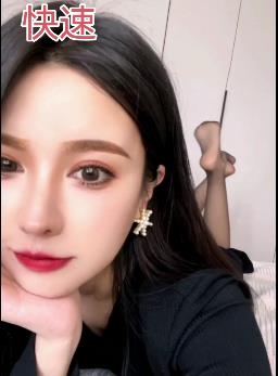 有着充分的体现。这位神秘的女性主角,以她的魅力和实力吸引了大批粉丝的关注,让人们对她的视频趋之若鹜。如果你也想一睹这位长腿美女的风采,不妨来观看这档《爱脚~寸止指令挑战》视频,保证让你过足眼瘾!