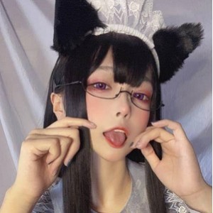 快手甜美佳佳T恤封印魅魔合集88V66G