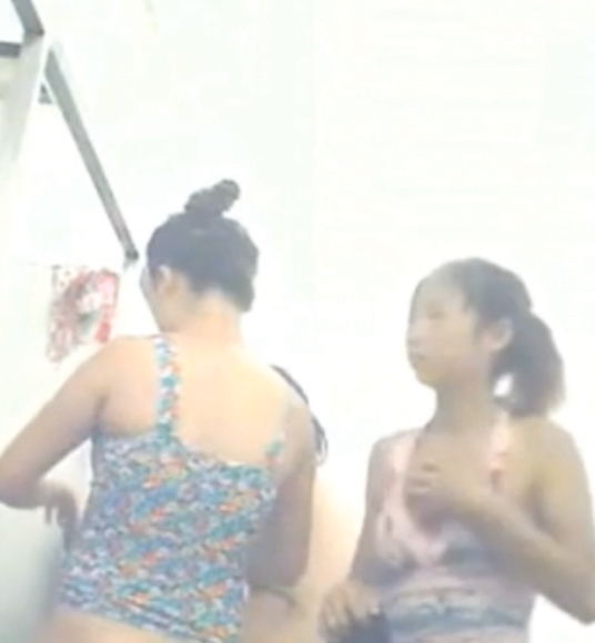 宿舍拍摄坑闺蜜最新合集137V37G,甜蜜友情瞬间