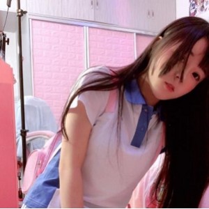 清纯反差Twitter蔡小熊福利最新合集25V2G，身材诱惑图集377张