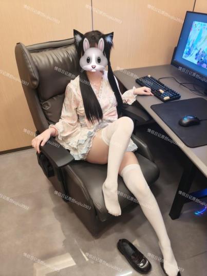 推特+合集+解压+浙江JK女友与单男大学生三人游手口足艺+35v+5.4G+采用分卷压缩格式，详细解压步骤请参阅提示。