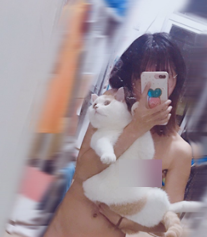 推特诱惑迷人反差小三彩15部放飞视频185M