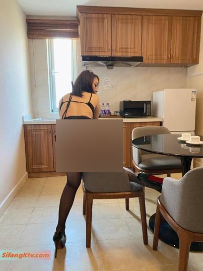 盘优质高颜值女神泄密合集183部1809P17G