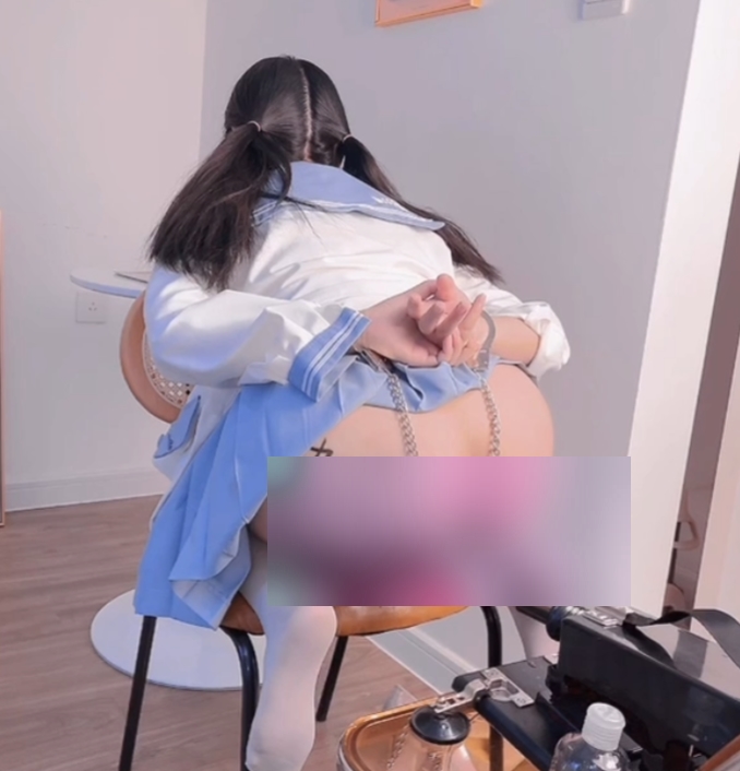 百度盘海角第一小乖乖女户外合集7部1.19G,水晶棒互动解压