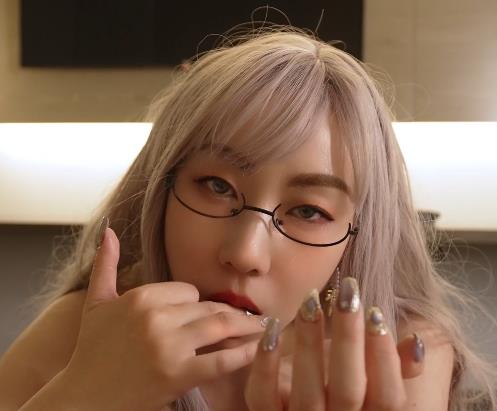 米菲兔露脸1V1.6G自拍视频，时长38分！解压教程+度盘下载，绝对精彩！