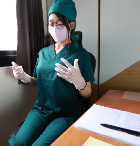 SSRPeachEllie医生剧情私拍88部662M蜜桃电臀