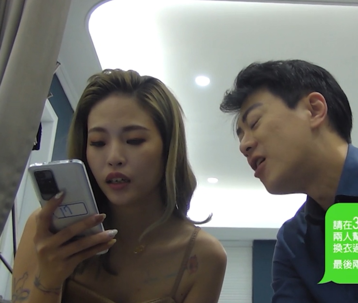 嘉丽同住一屋24小时高清互动1.03G88部疯狂日常