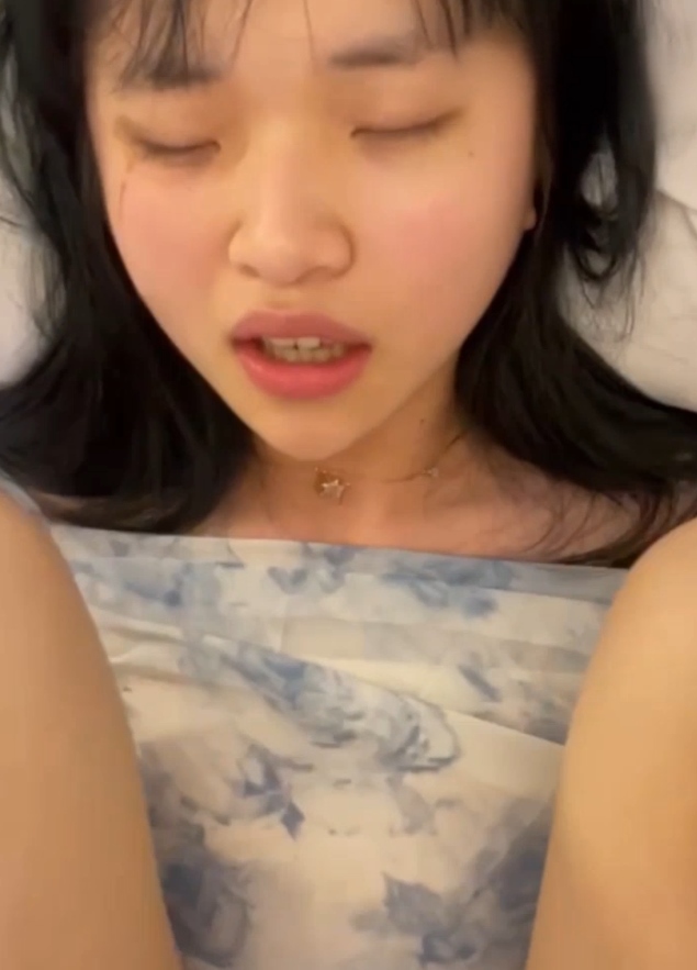 劲爆推特丹凤眼私拍视频1部309.9MB清纯