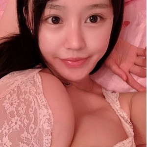 朱可儿三点全露合集14v3.5G推特展示