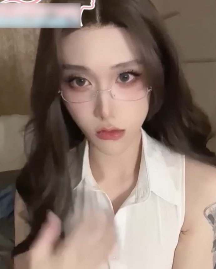 推特伪娘天使合集6部2.8G绝美