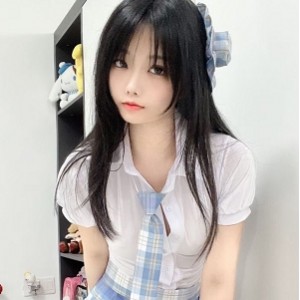 某站奶萝喵四童颜大罩杯作品88部2.47G珍藏版