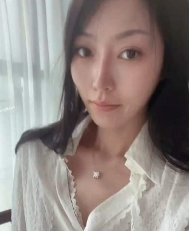 彤彤居家互动集锦152部9.25G萌态可人