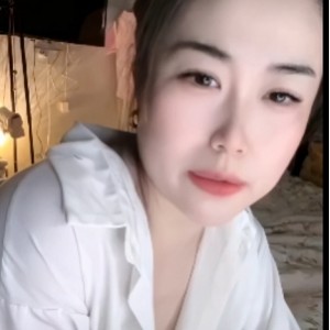 某手ihgdvvh热舞闪现合集88V1.4G太顶了