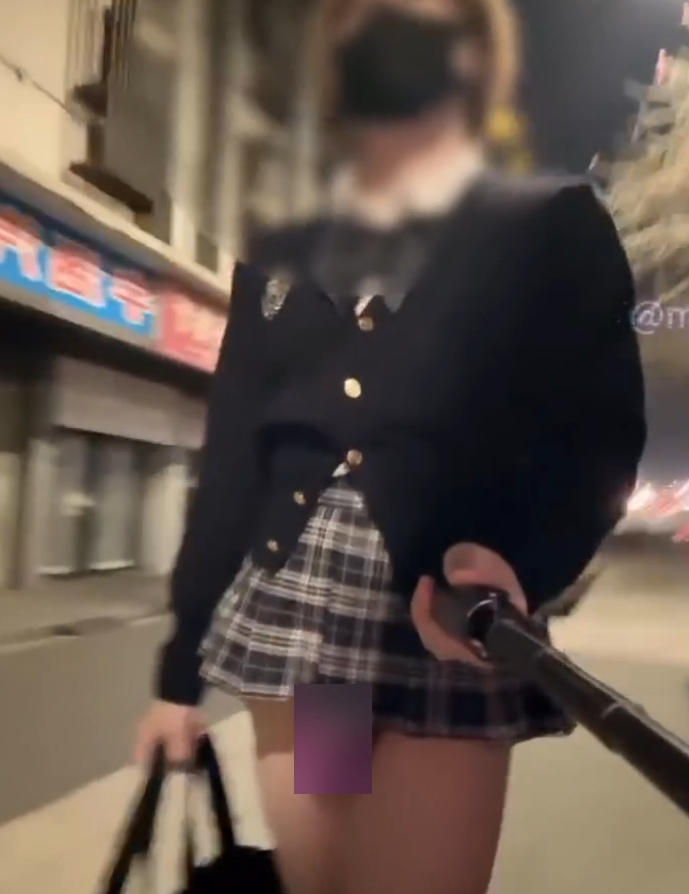 推特mikixka伪娘户外任务绝版1部1.3G