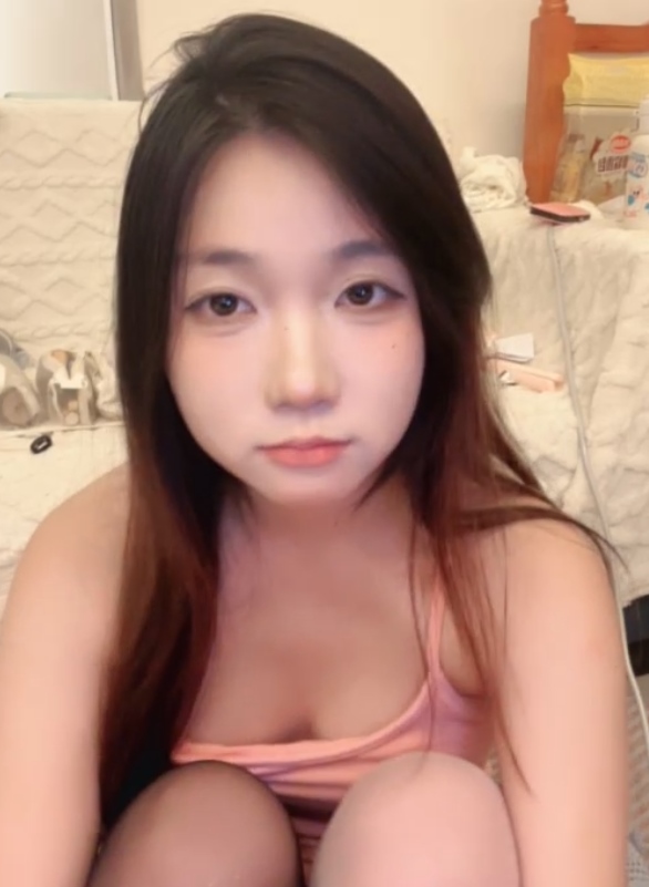 猫猫在校直播美术系合集73V53.7GB优质